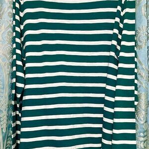 Green & White Striped Long Sleeved T-shirt SZ2XL Old Navy Christmas Comfort